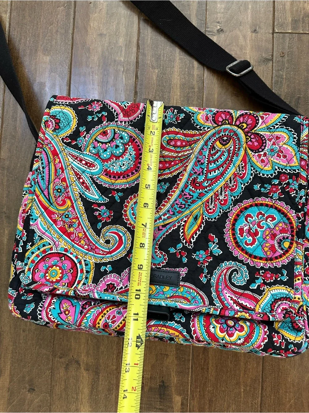 Vera Bradley Parisian Paisley Quilted Messenger Laptop Commuter Bag EUC